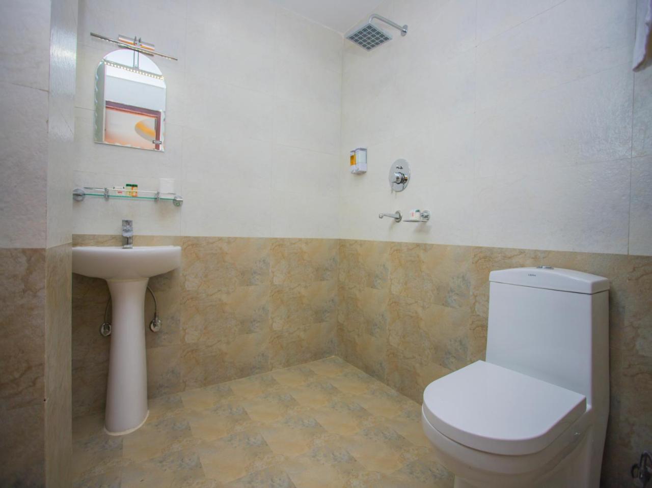 Hotel Lakeside Pvt. Ltd. Pokhara Zewnętrze zdjęcie